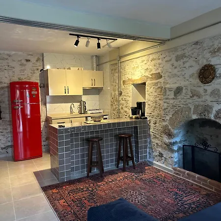 Cesmekoeyici Evleri Tas Ev No2 Holiday home Cumali