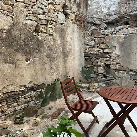 Cesmekoeyici Evleri Tas Ev No2 Cumali