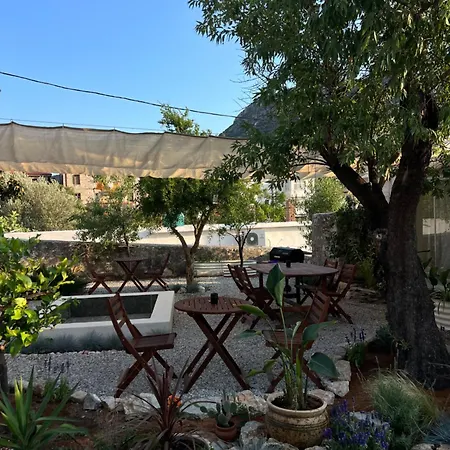 Holiday home Cesmekoeyici Evleri Tas Ev No2